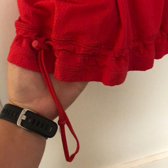 Lulu lemon top - Picture 4 of 5